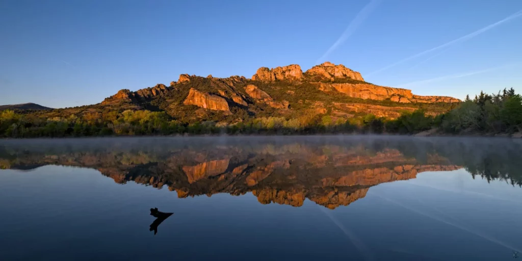 Le rocher de Roquebrune-sur-Argens, avril 2022