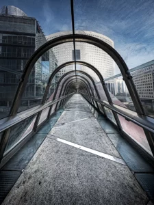 La Défense - Japan Bridge - Pont d'art